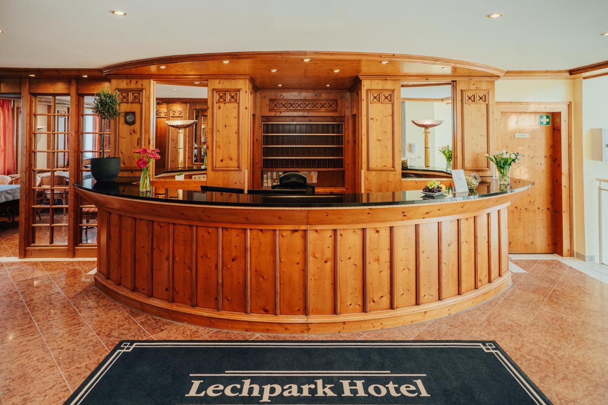 Lechpark Hotel Untermeitingen Exterior photo